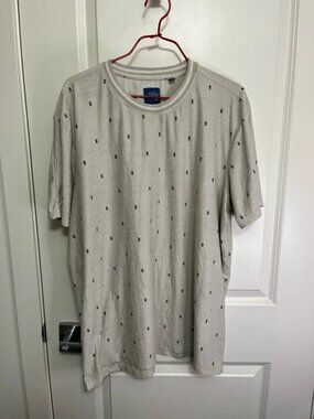 Pineapple print Essex crossing Women Short Sleeve Tee in size XL